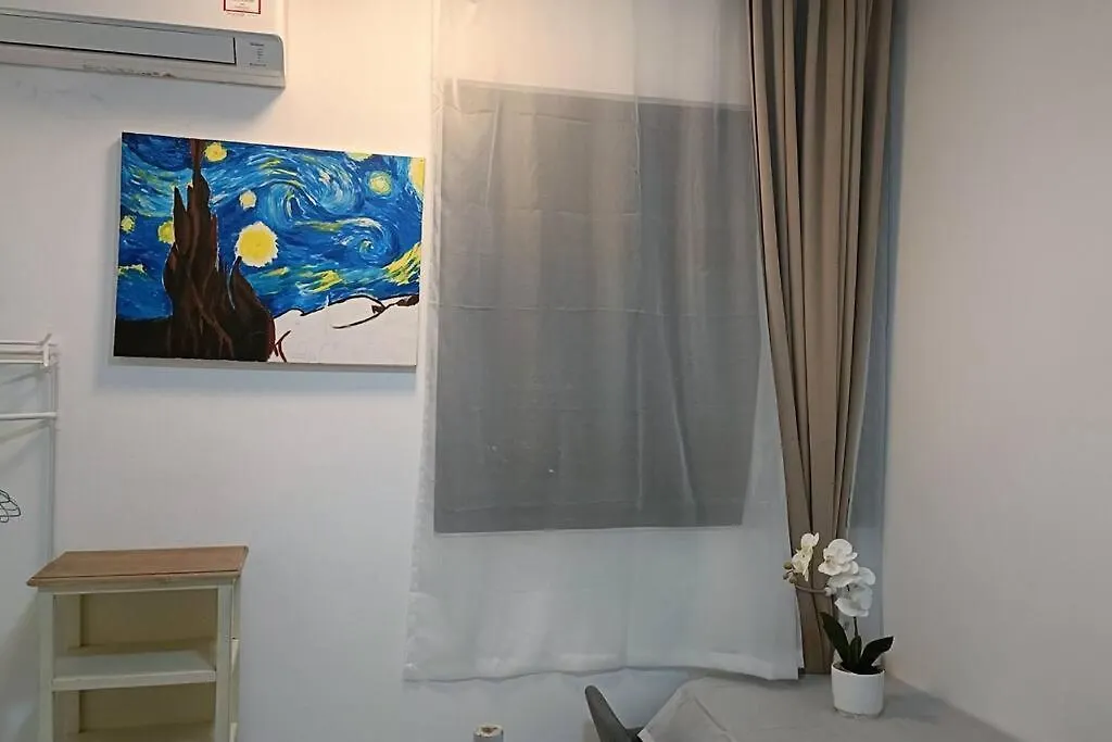 Sky Loft 4 Guests Balcony Nflix Disney B30A جوهر بهرو 0*,  ماليزيا